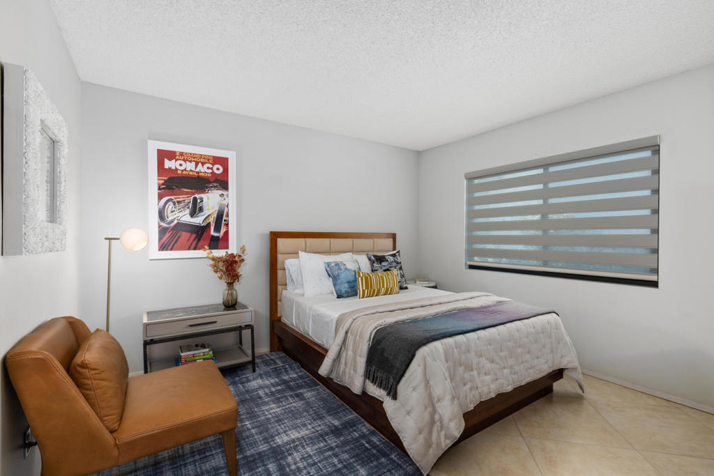 2150 N Sunshine Circle