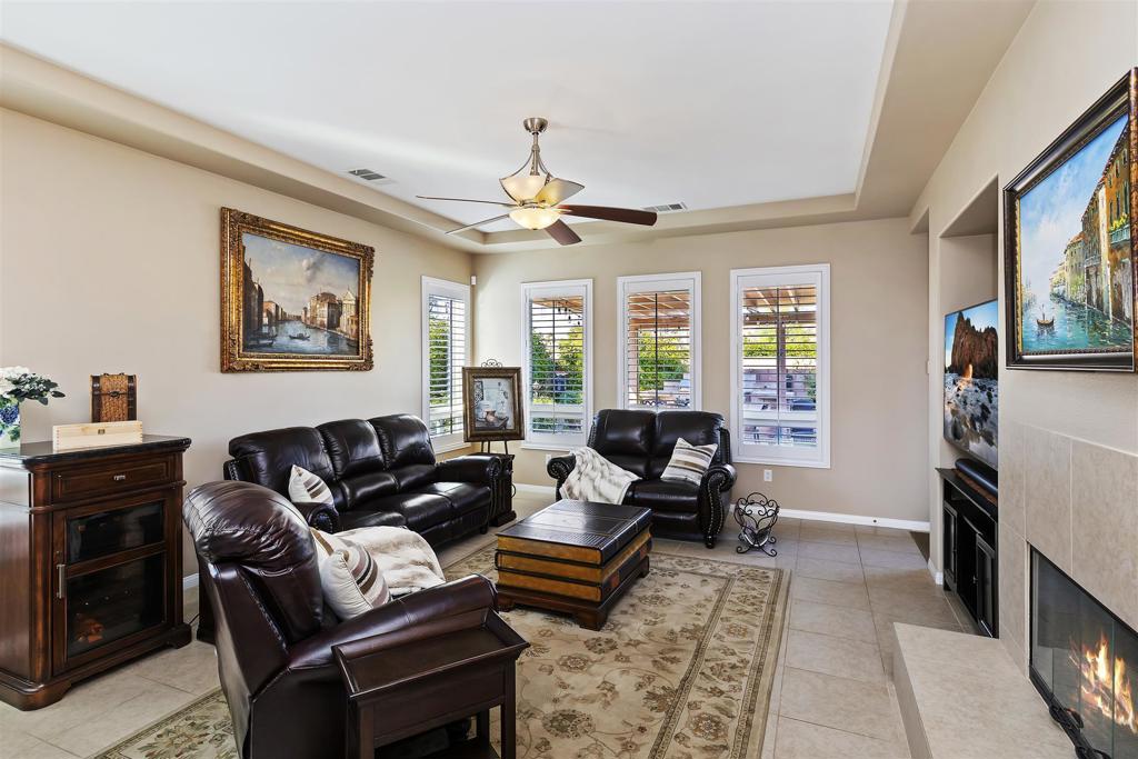 81676 Charismatic Way