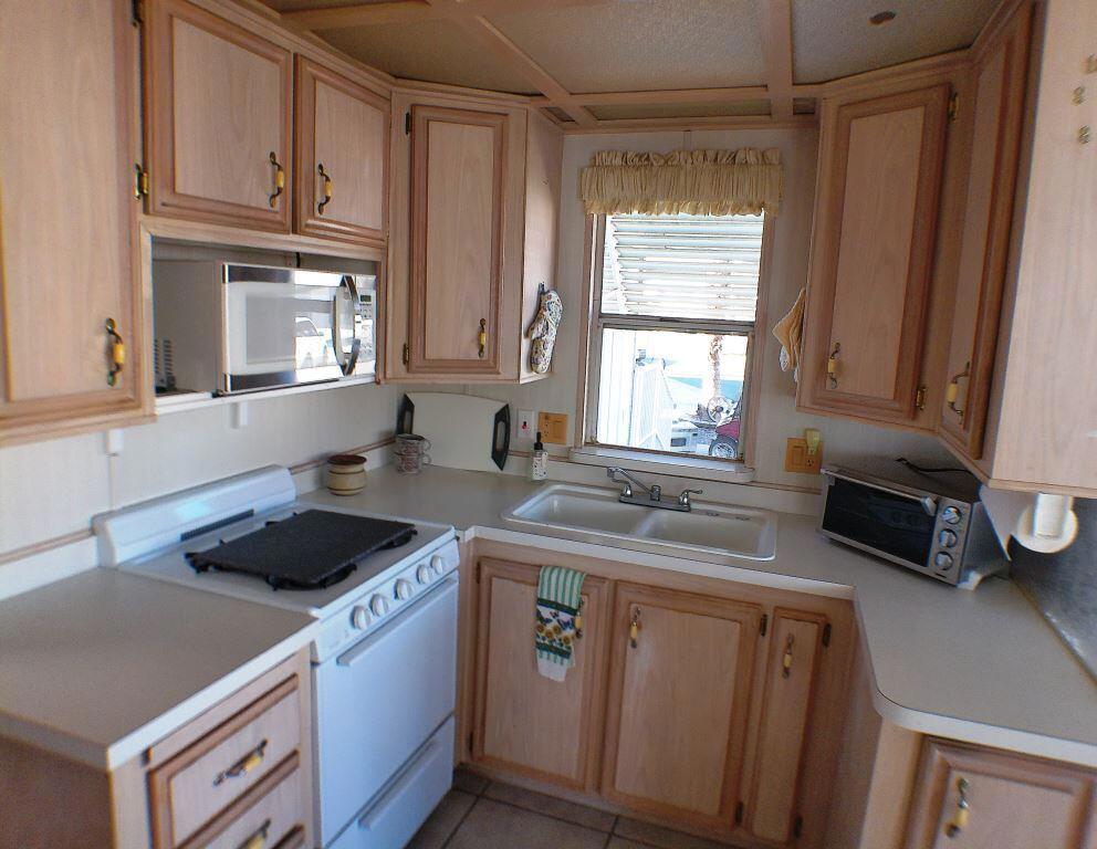 84136 Ave 44, #521 521