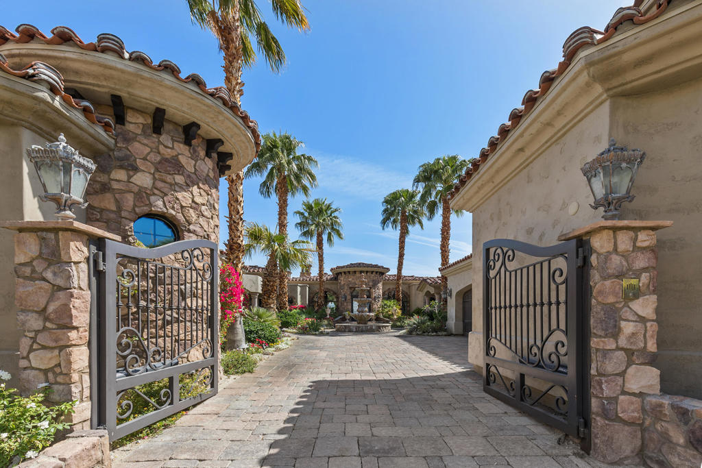 49769 Desert Vista Drive