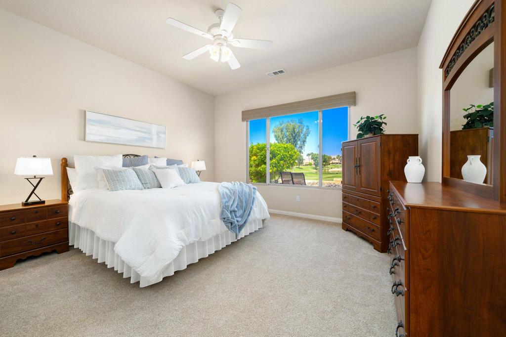 81864 Avenida Sombra