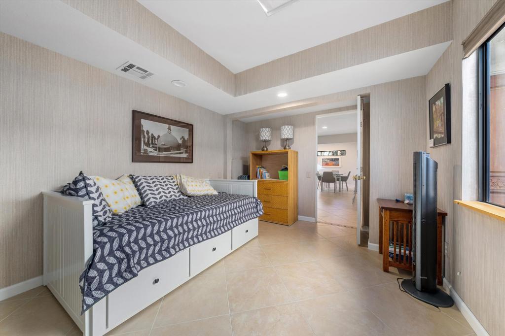 464 Sunningdale Drive