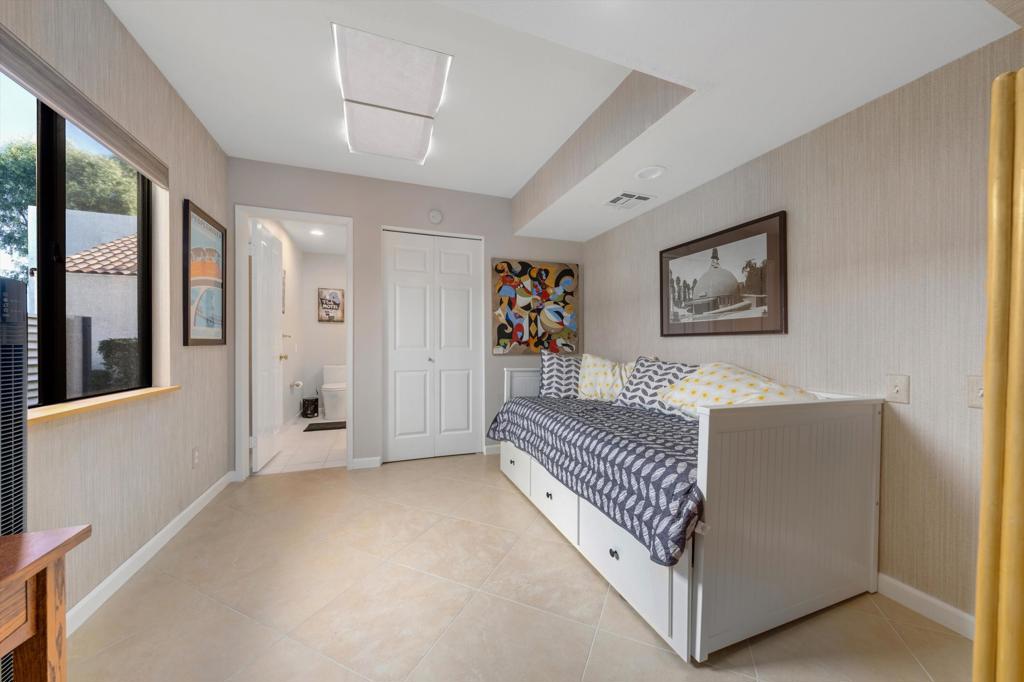 464 Sunningdale Drive