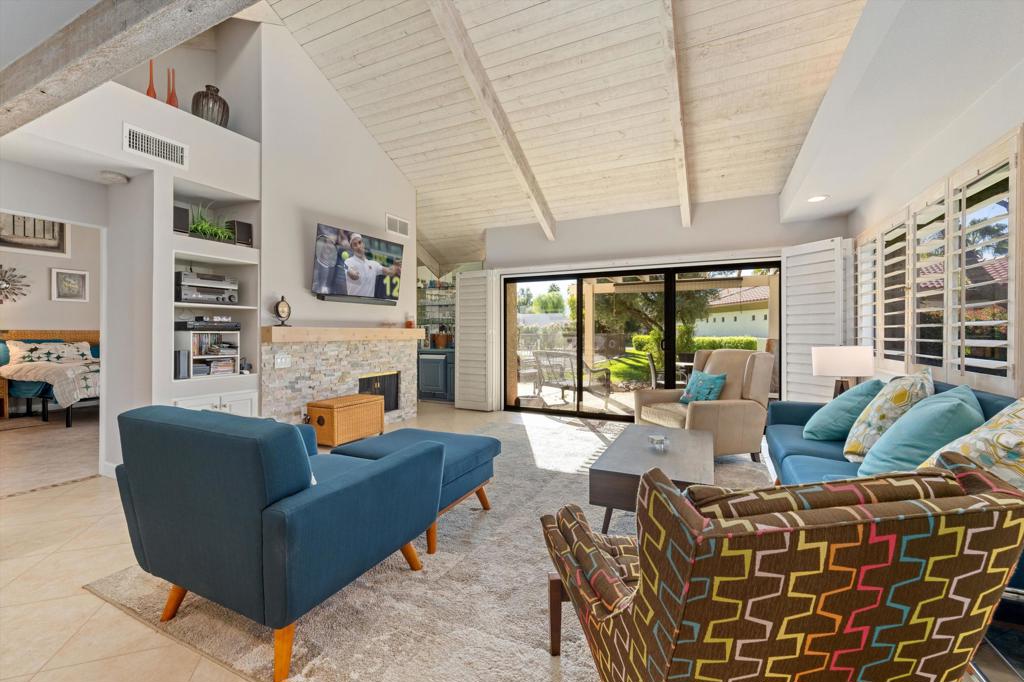 464 Sunningdale Drive