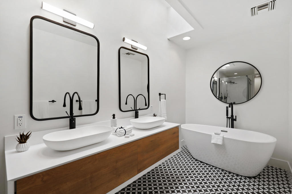 71000 Los Altos Court