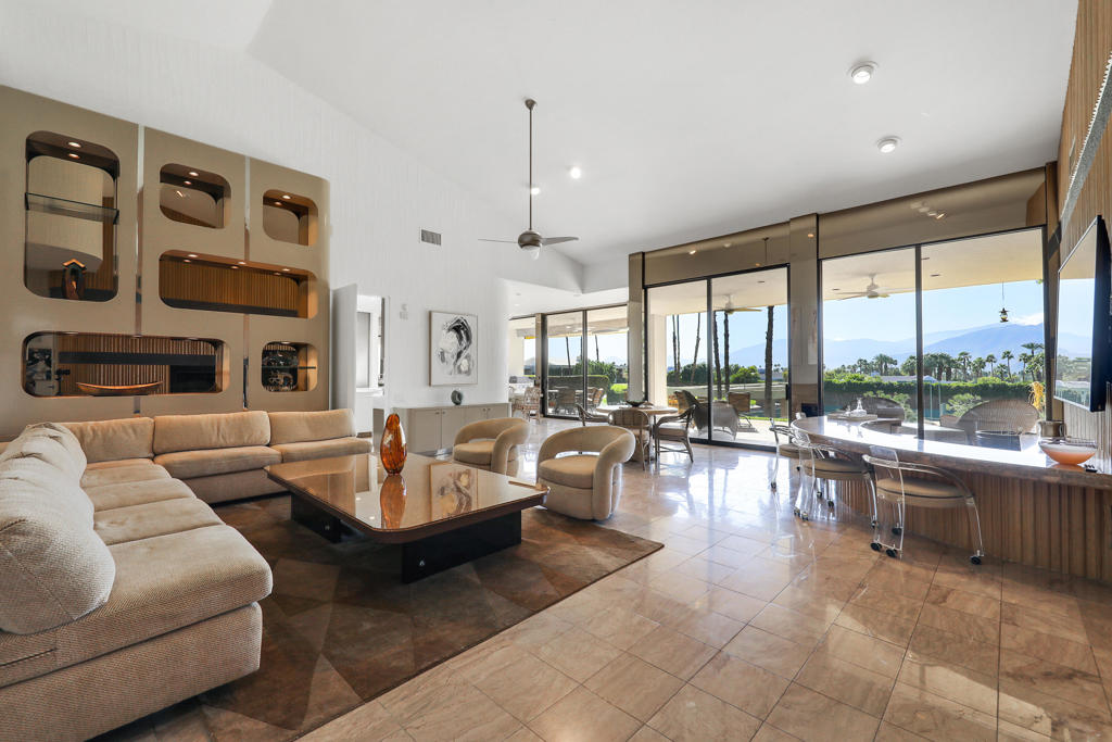 71000 Los Altos Court