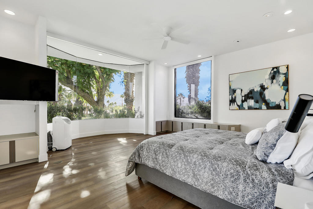 71000 Los Altos Court