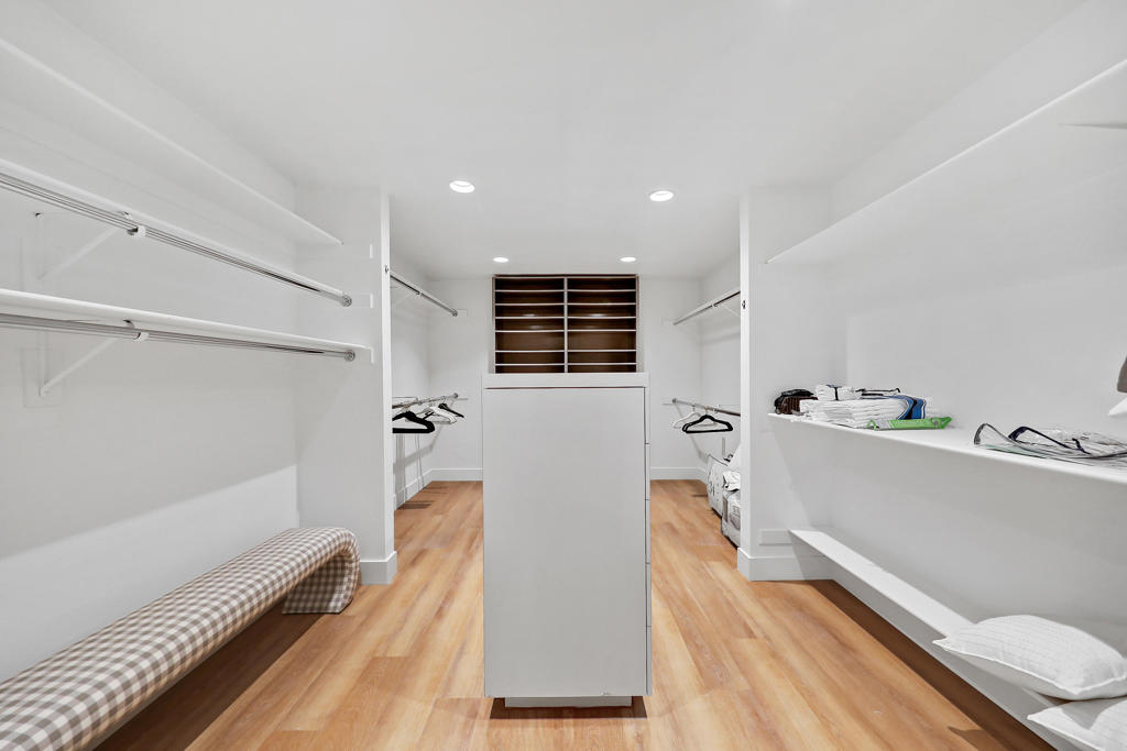 71000 Los Altos Court