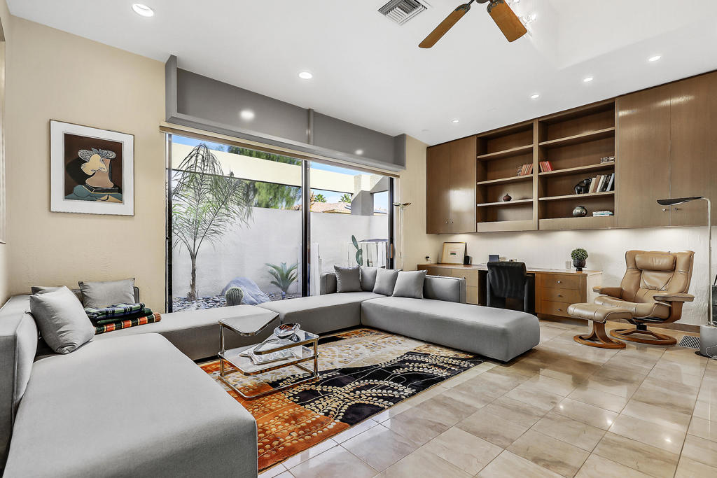 71000 Los Altos Court