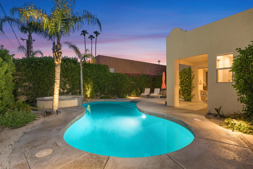 46050 Ocotillo Drive