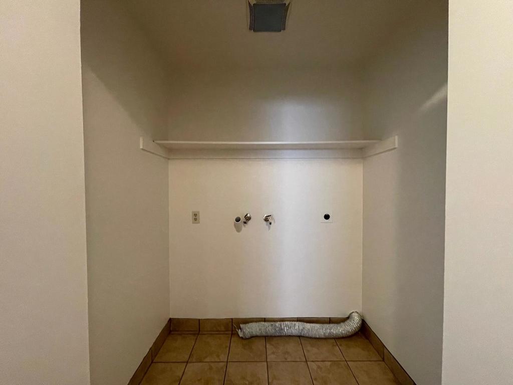 52105 Avenida Alvarado