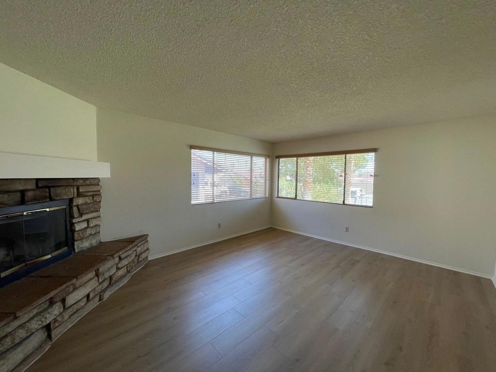 52105 Avenida Alvarado