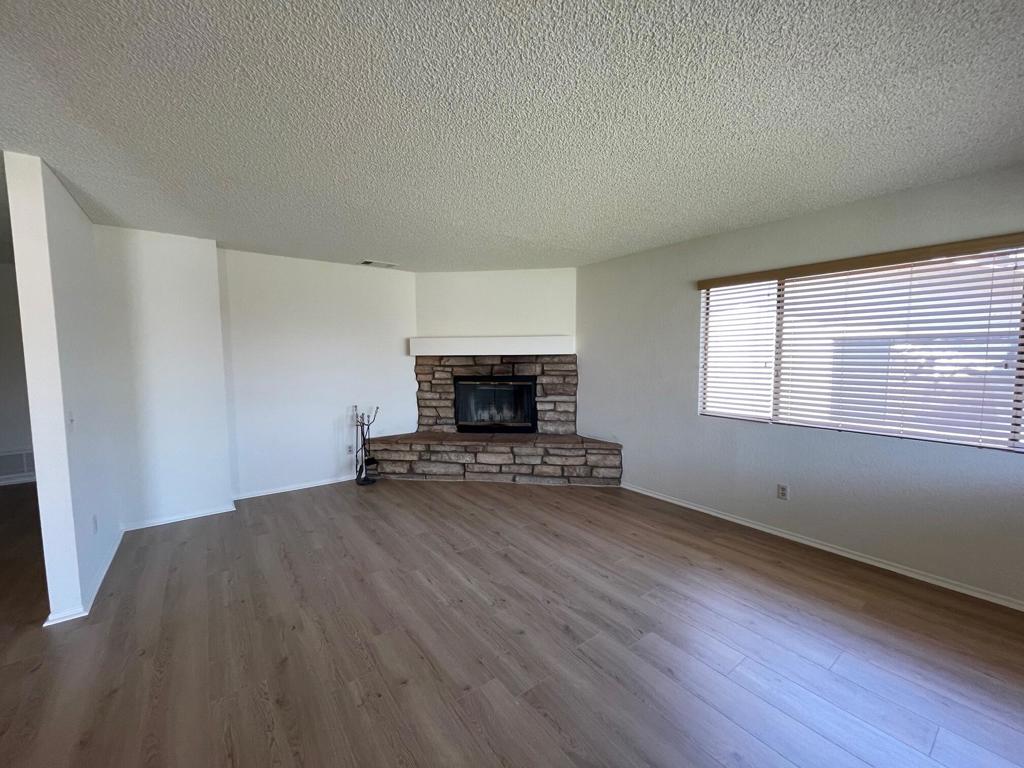 52105 Avenida Alvarado