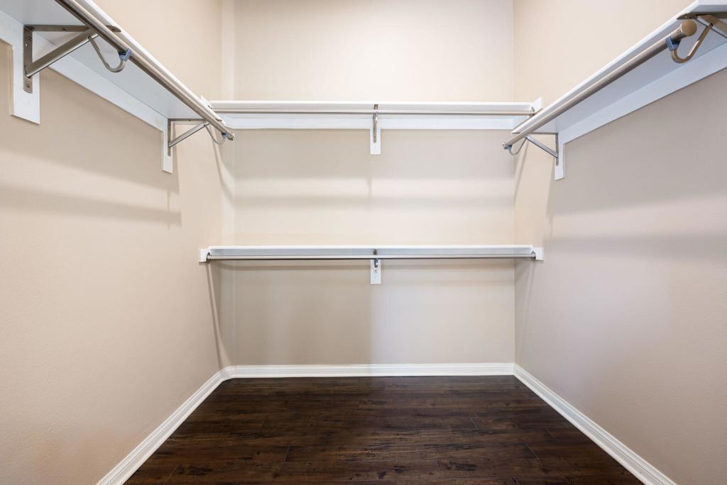 81696 Avenida Sombra