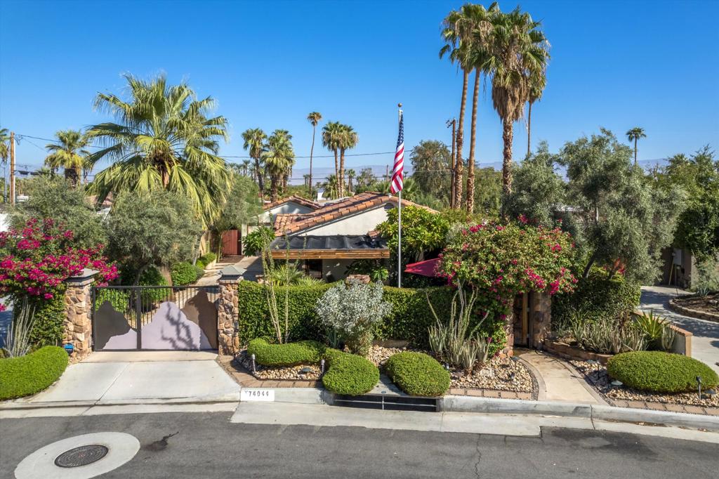 74044 San Marino Circle