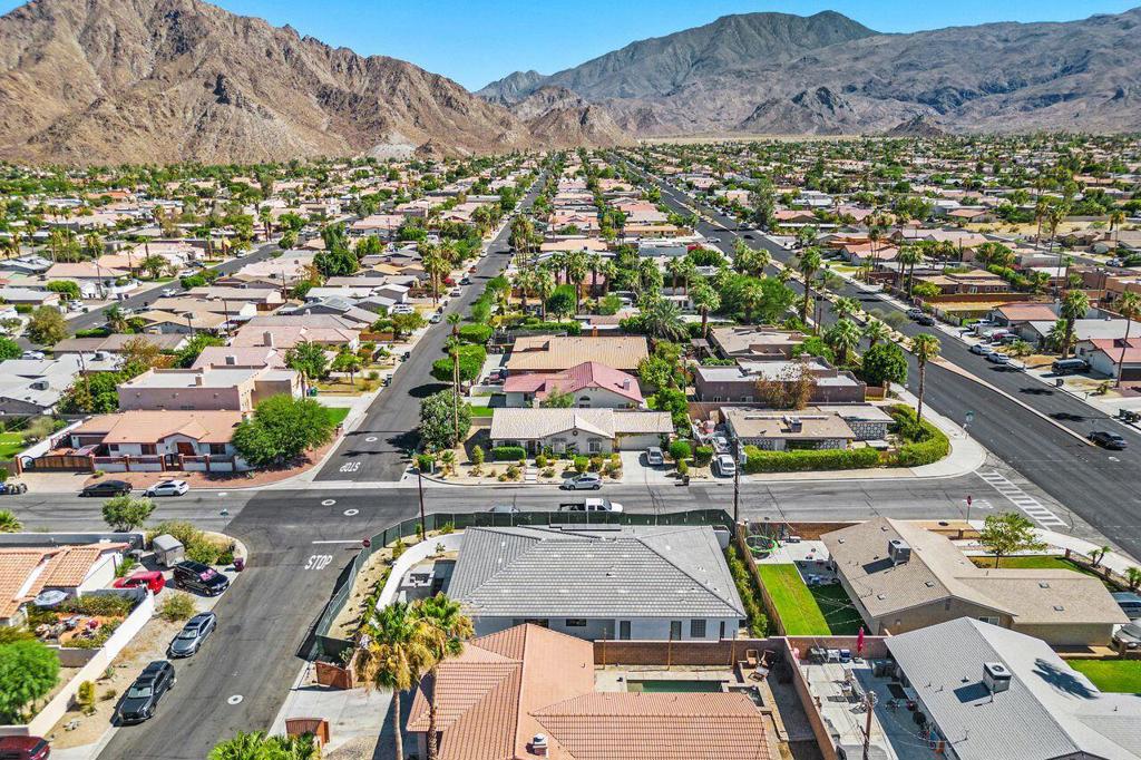 52711 Avenida Martinez