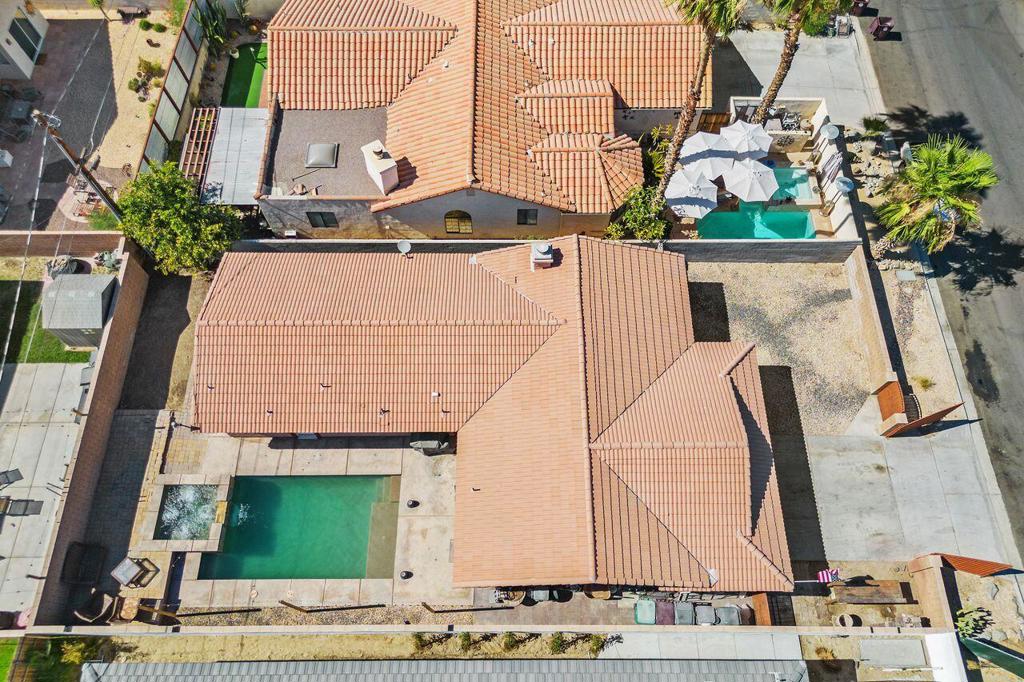 52711 Avenida Martinez