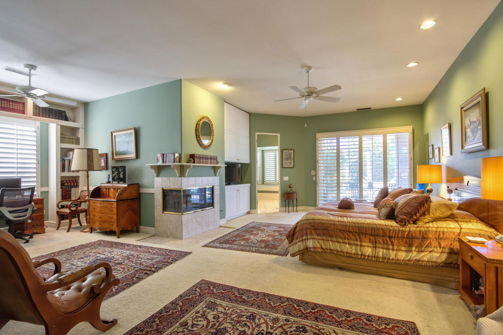 7 King Edward Court Court