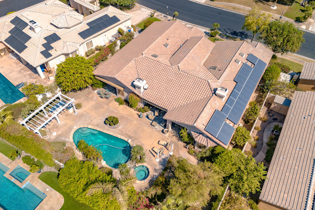 7 King Edward Court Court