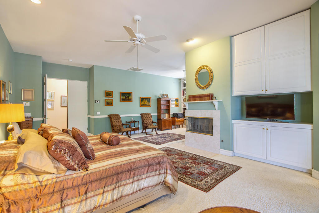 7 King Edward Court Court