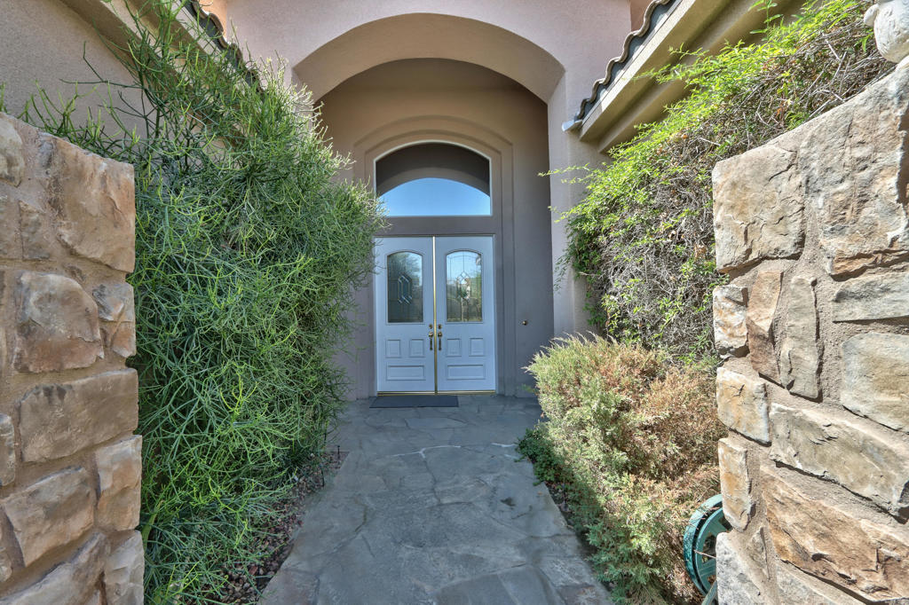 7 King Edward Court Court