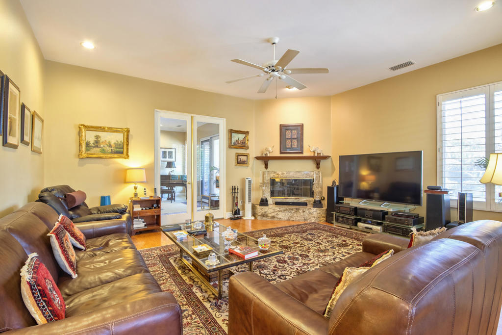 7 King Edward Court Court