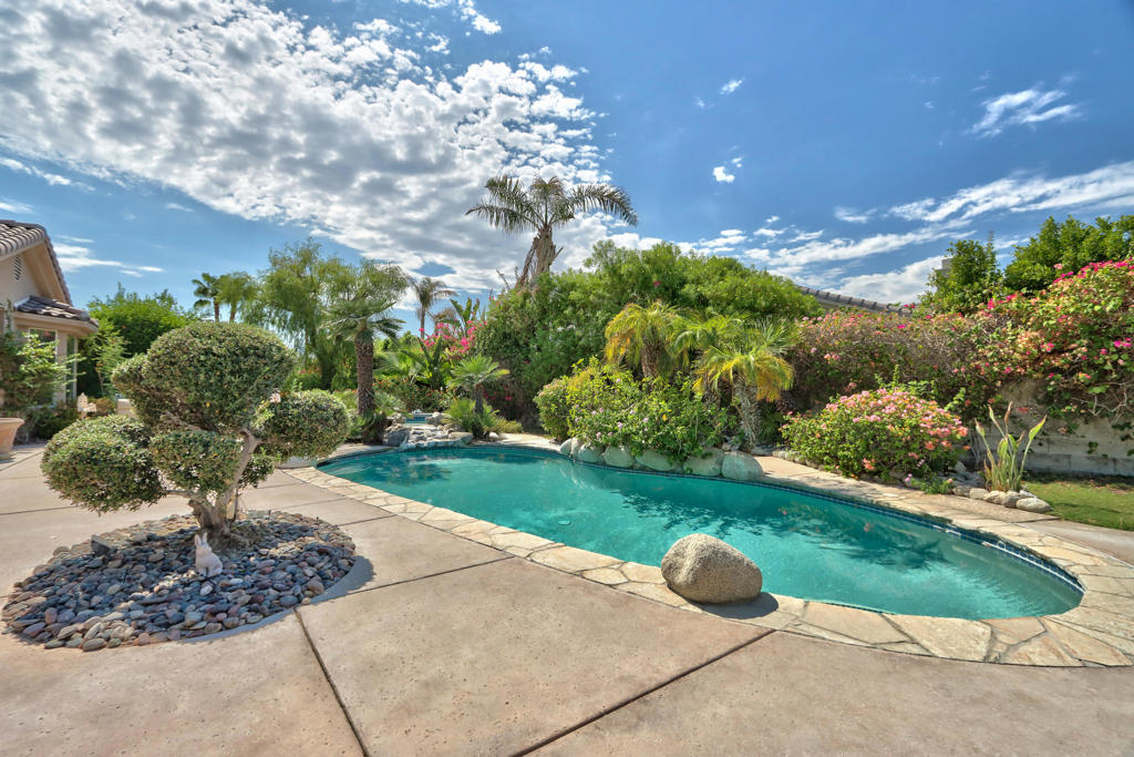 7 King Edward Court Court