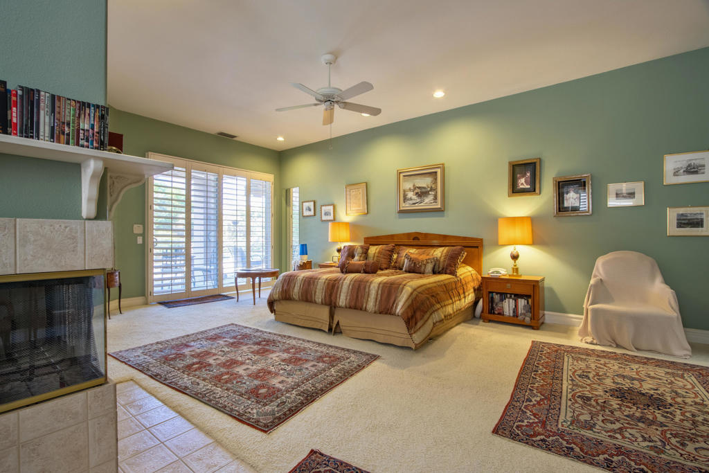 7 King Edward Court Court