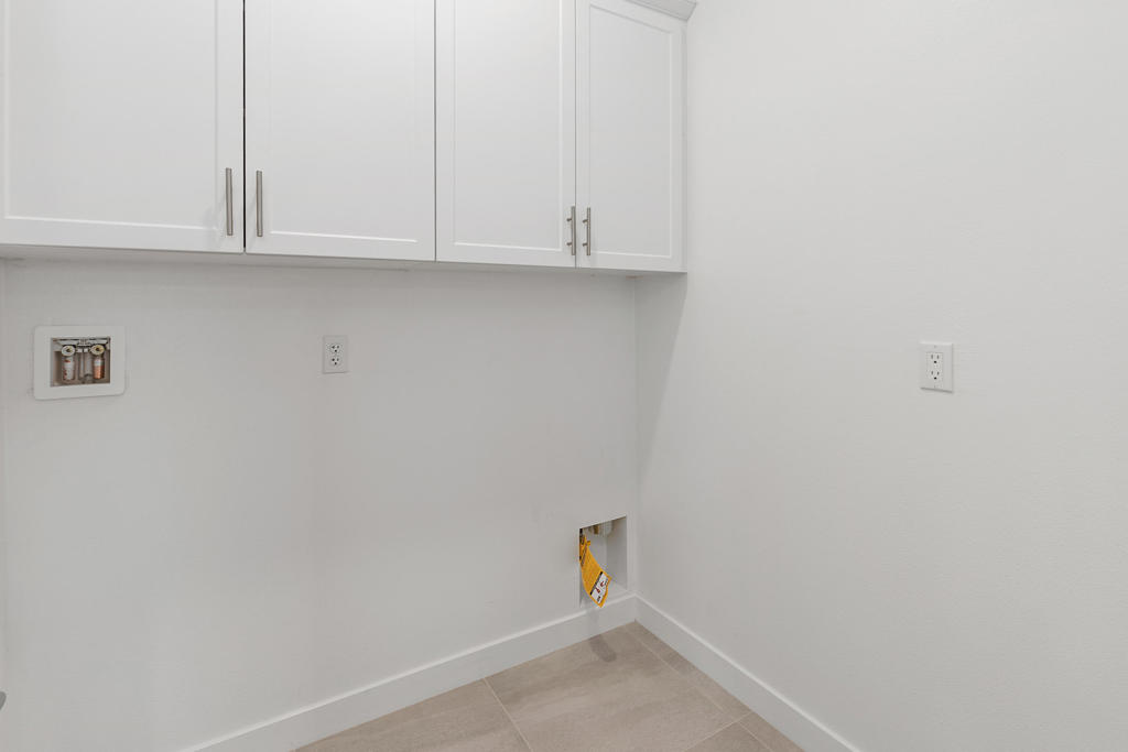 73502 Travers Street