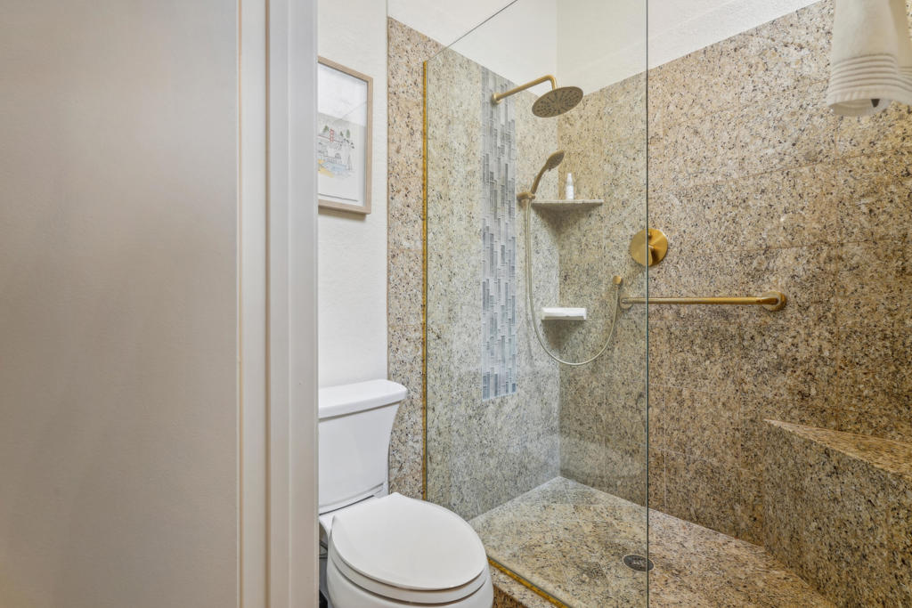 77700 Woodhaven Drive N