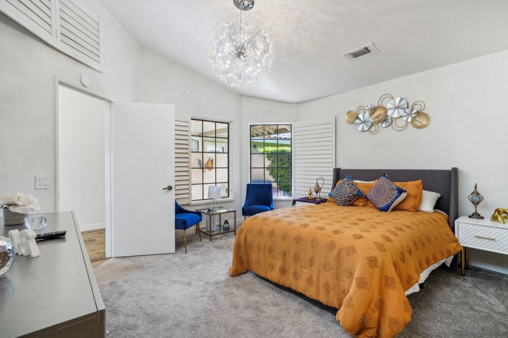 77700 Woodhaven Drive N