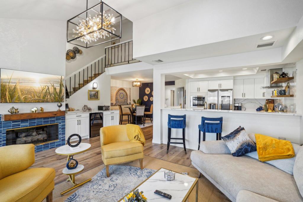 77700 Woodhaven Drive N