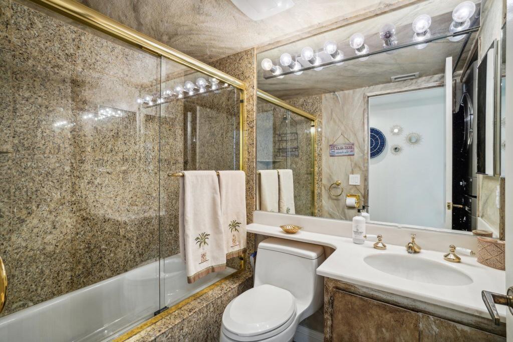 77700 Woodhaven Drive N