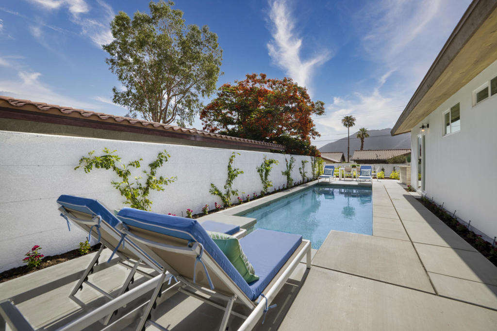 53790 Avenida Montezuma