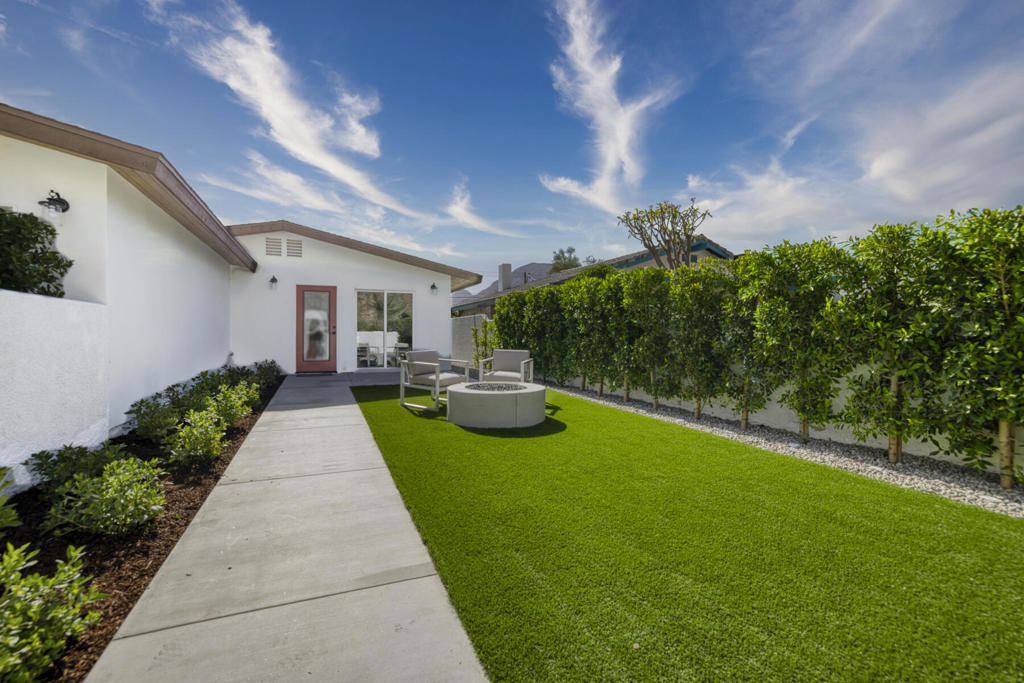 53790 Avenida Montezuma