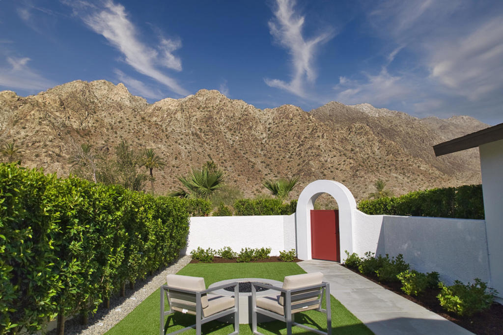 53790 Avenida Montezuma