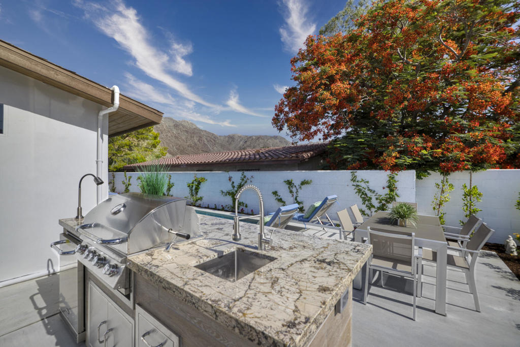 53790 Avenida Montezuma