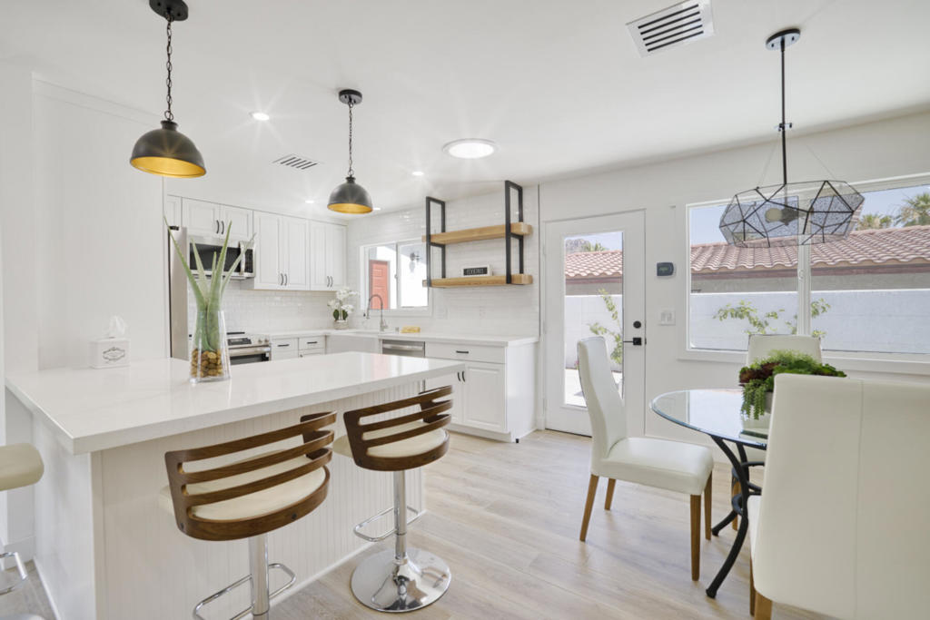 53790 Avenida Montezuma