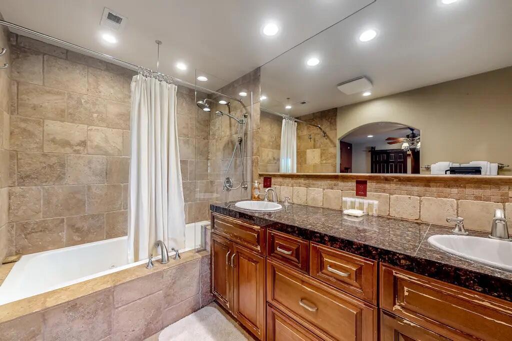 82562 Doolittle Drive