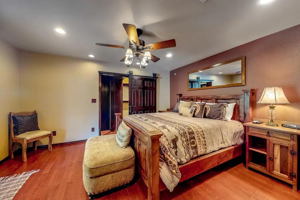 82562 Doolittle Drive