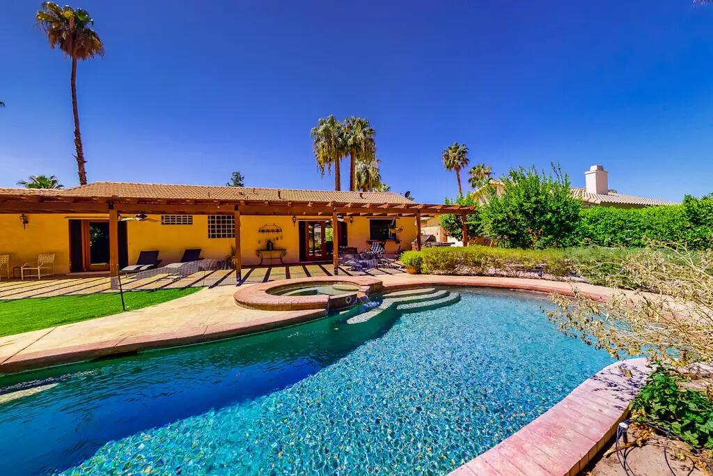 82562 Doolittle Drive