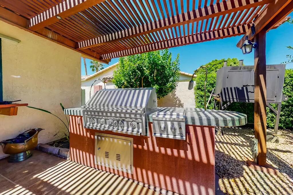 82562 Doolittle Drive