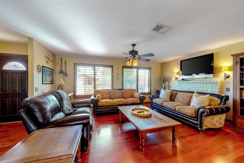 82562 Doolittle Drive