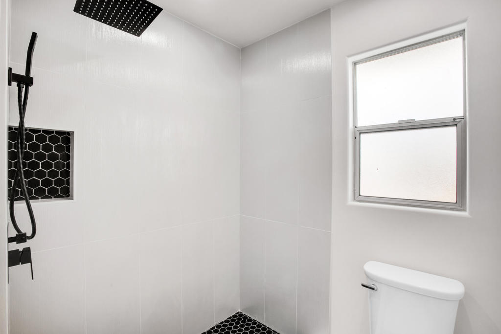 68586 Iroquois Street