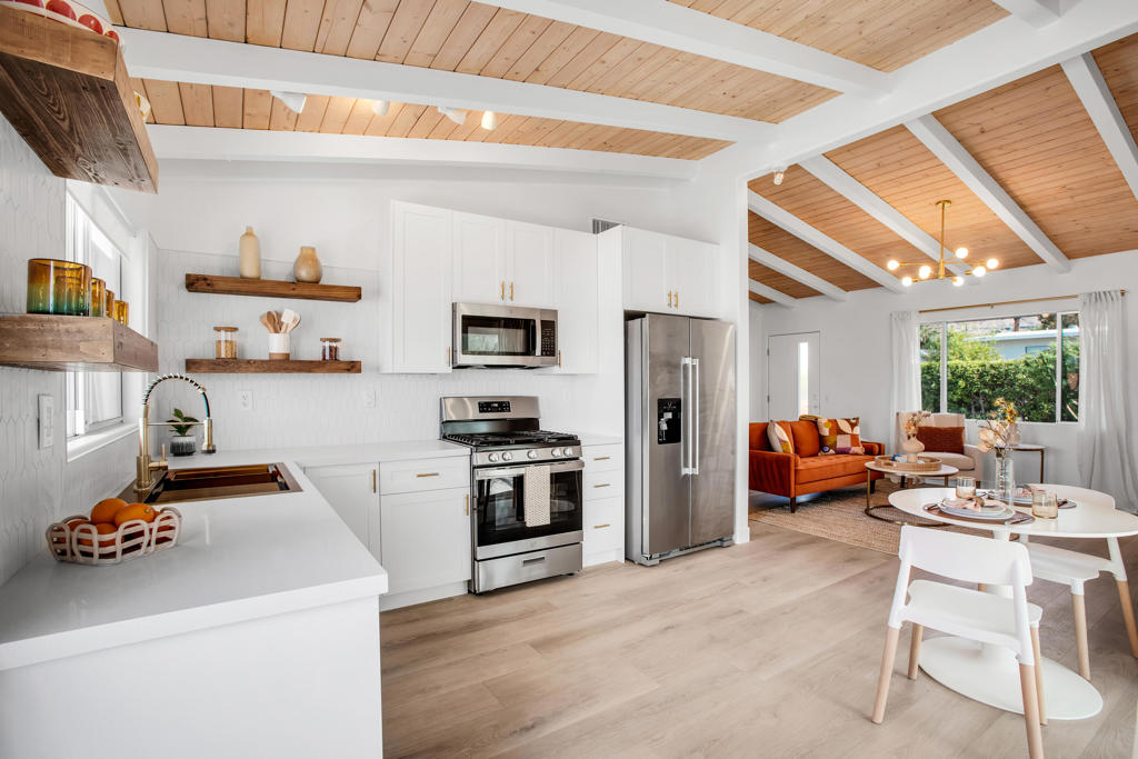 68586 Iroquois Street