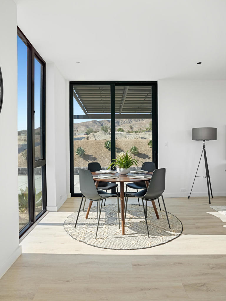 13848 Scenic Crest Circle