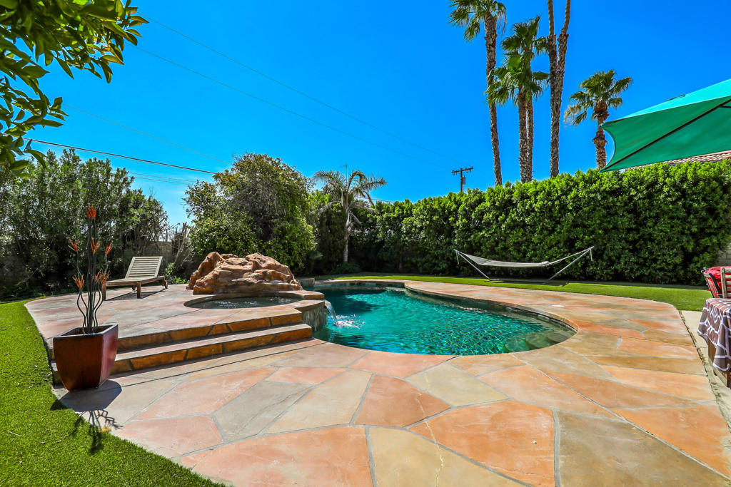 29120 Avenida La Vista