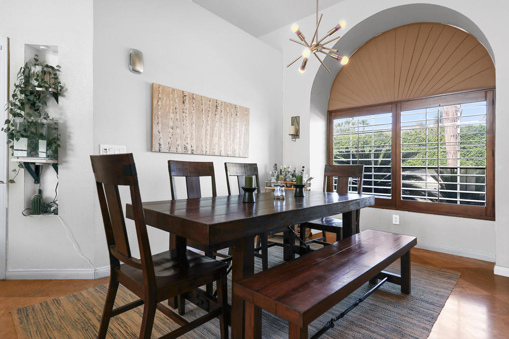 29120 Avenida La Vista