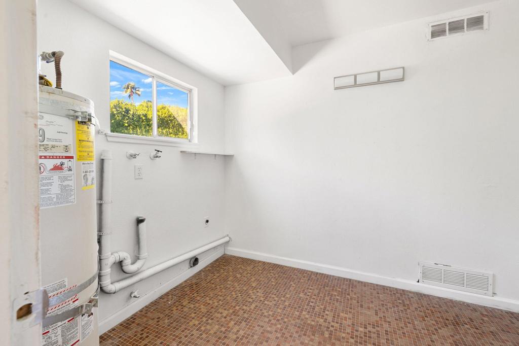 43045 Delaware Street