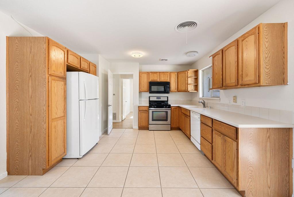 43045 Delaware Street